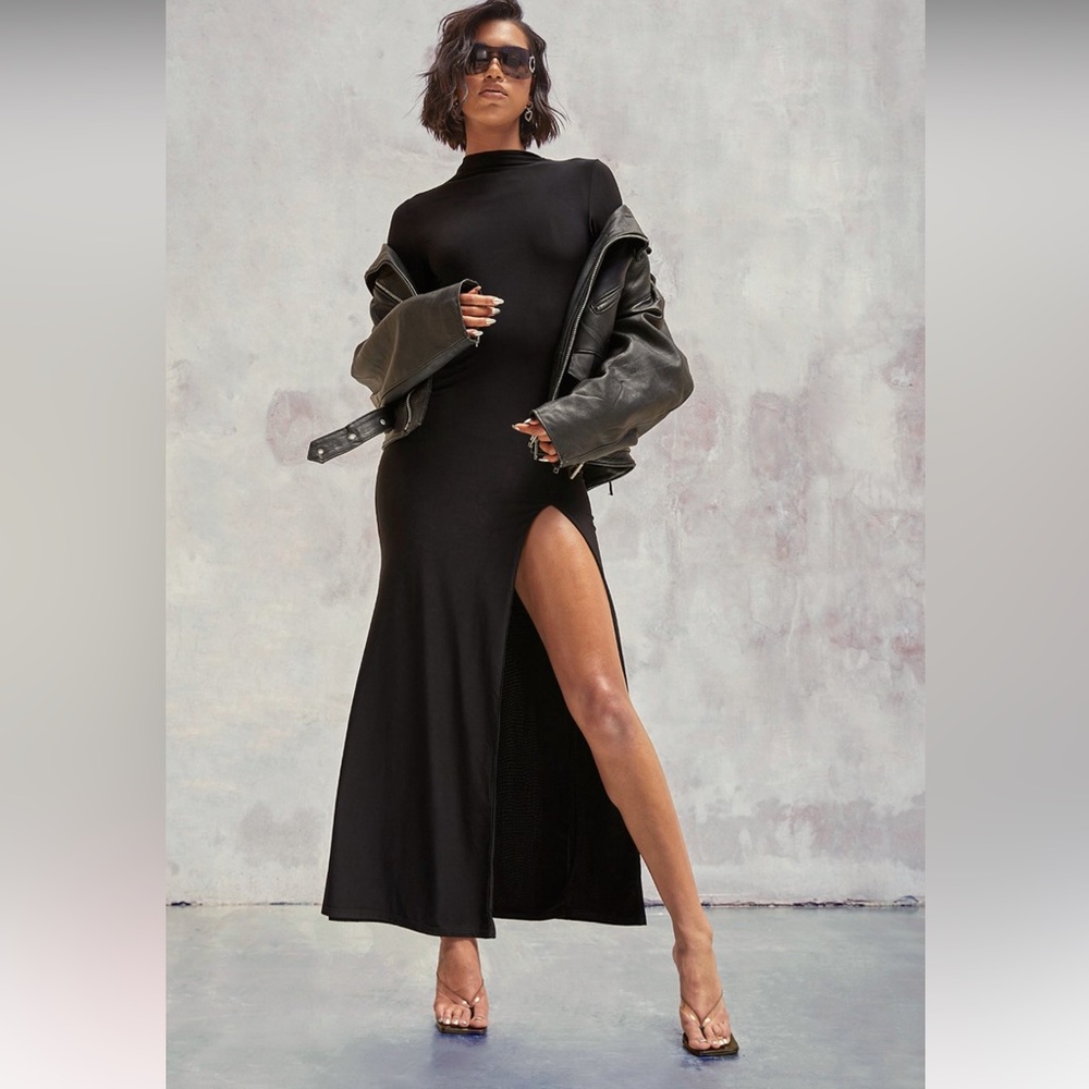 KOURTNEY KARDASHIAN BARKER CHAIN DETAIL MAXI DRESS-brand new size 24